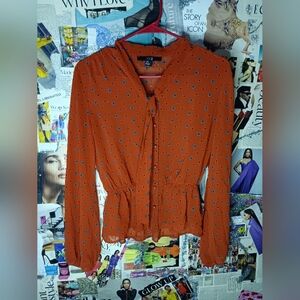 Forever 21 sheer blouse Large burnt orange with detail.